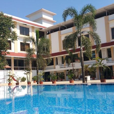 Resort Silver Hills لونافالا المظهر الخارجي الصورة