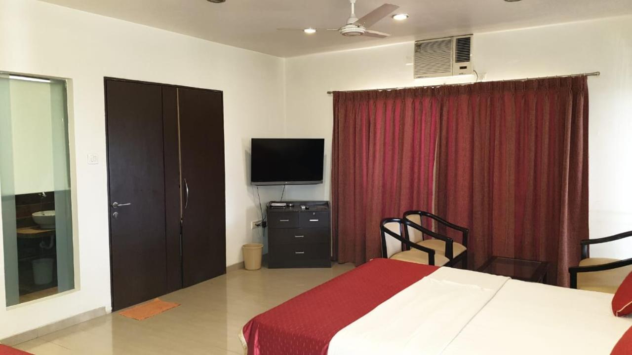 Resort Silver Hills لونافالا المظهر الخارجي الصورة
