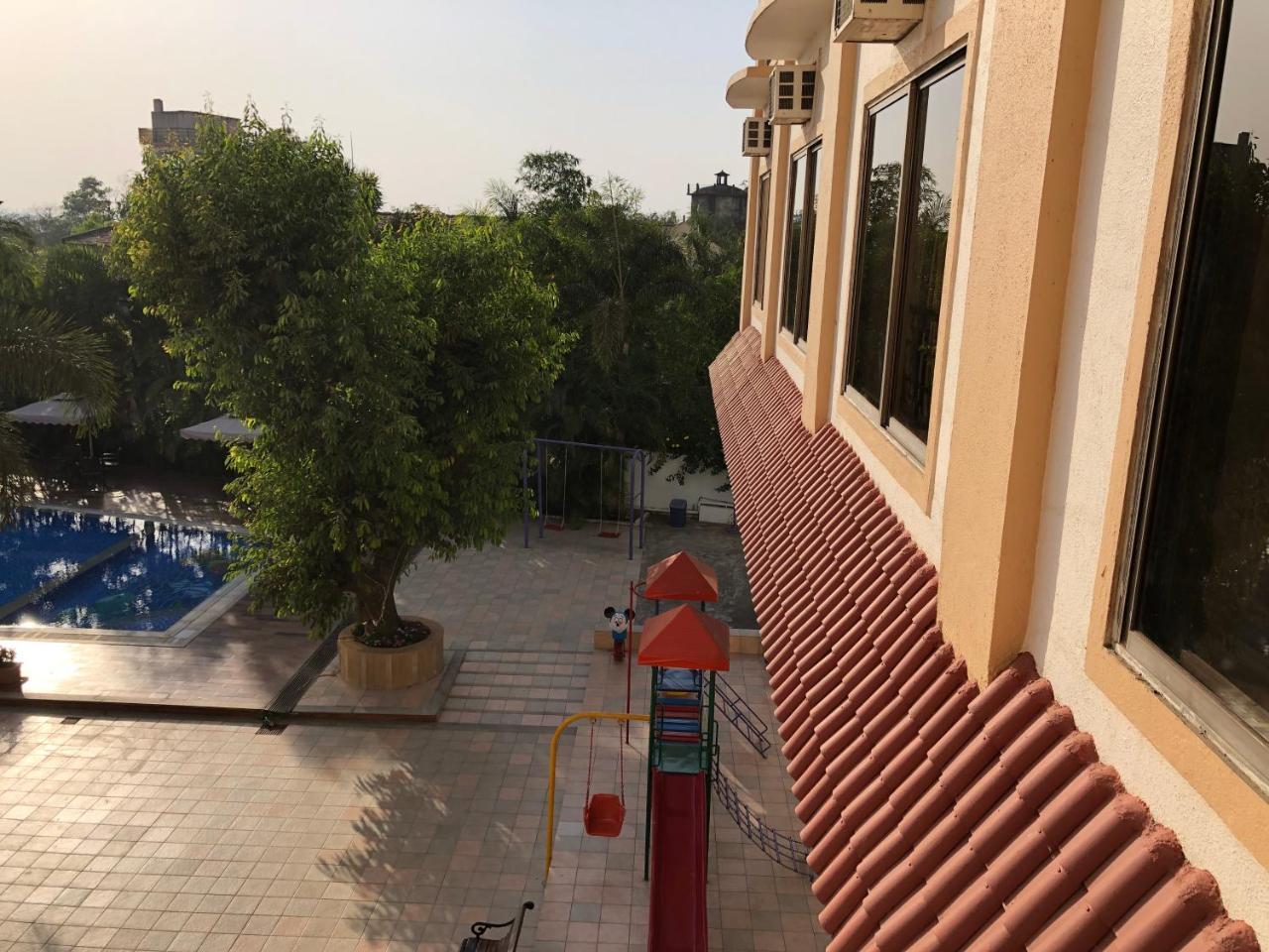 Resort Silver Hills لونافالا المظهر الخارجي الصورة